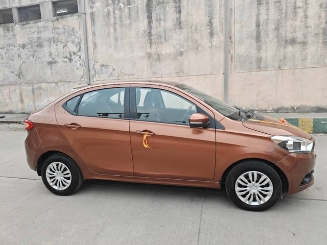 Tata Tigor 1.2 Revotron XT Second-hand 2018 Tata Tigor 1.2 Revotron XT for sale in Noida-2
