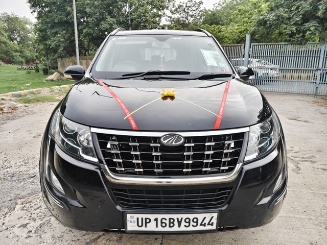 Mahindra XUV500 W9 BSIV Second-hand 2018 Mahindra XUV500 W9 BSIV for sale in Noida