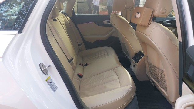 Second-hand 2018 Audi A4 35 TDI Technology for sale in Hyderabad-12