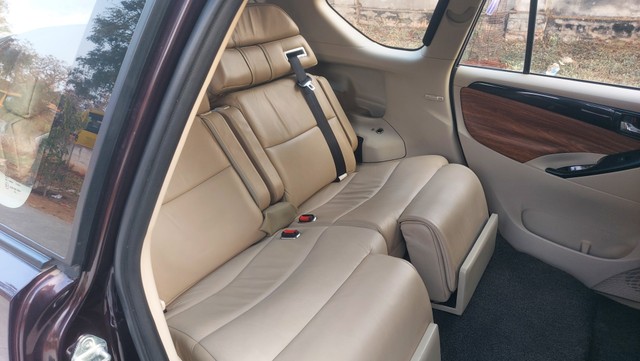 Second-hand 2016 Toyota Innova Crysta 2.8 GX AT BSIV for sale in Hyderabad-16