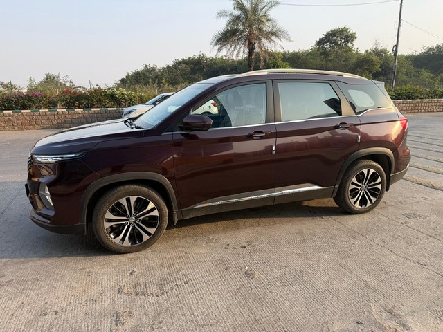 Second-hand 2022 MG Hector Plus Sharp CVT for sale in Hyderabad-4