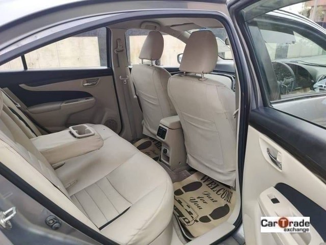 Second-hand 2015 Maruti Suzuki Ciaz VXi Plus for sale in Noida-11