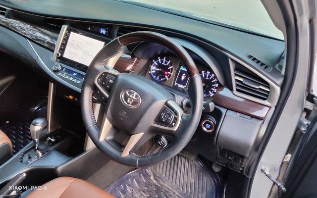 Second-hand 2022 Toyota Innova Crysta 2.7 ZX 7 STR AT for sale in New Delhi-10