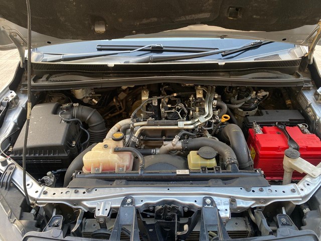 Second-hand 2017 Toyota Innova Crysta 2.4 GX MT BSIV for sale in Pune-5