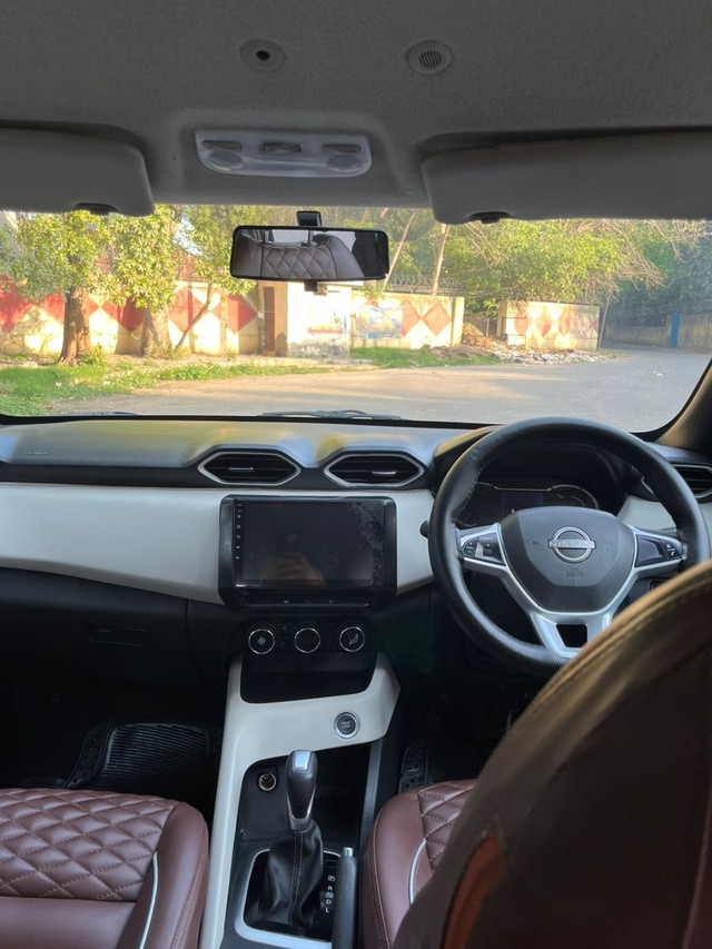 Second-hand 2022 Nissan Magnite Turbo CVT XV Executive BSVI for sale in New Delhi-16