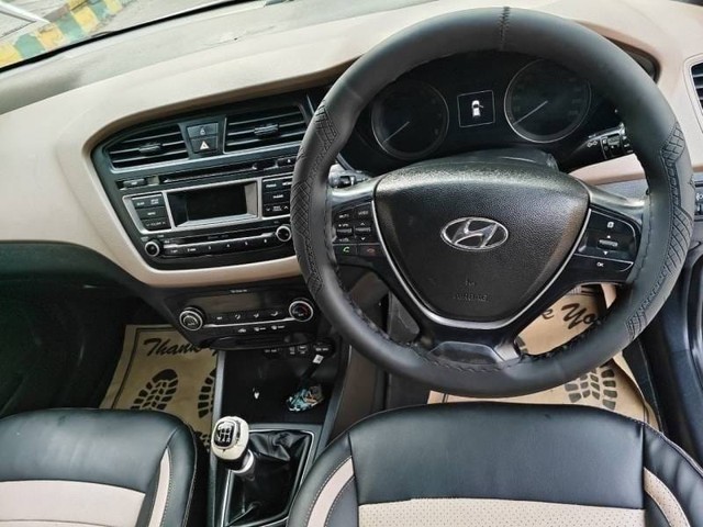 Second-hand 2015 Hyundai i20 Asta 1.2 for sale in Noida-4