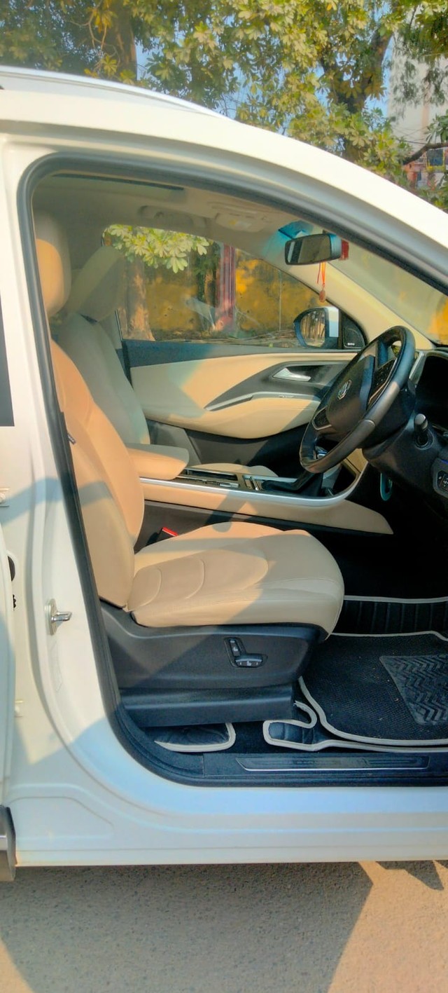 Second-hand 2023 MG Hector 1.5 Turbo Sharp pro CVT BSVI for sale in New Delhi-13