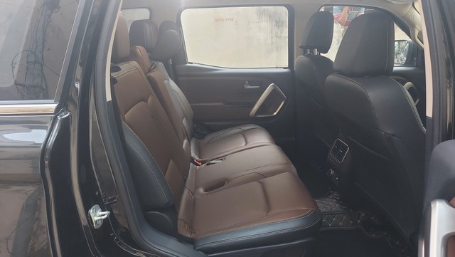 Second-hand 2024 Mahindra Scorpio N Z8 Diesel AT for sale in Hyderabad-10