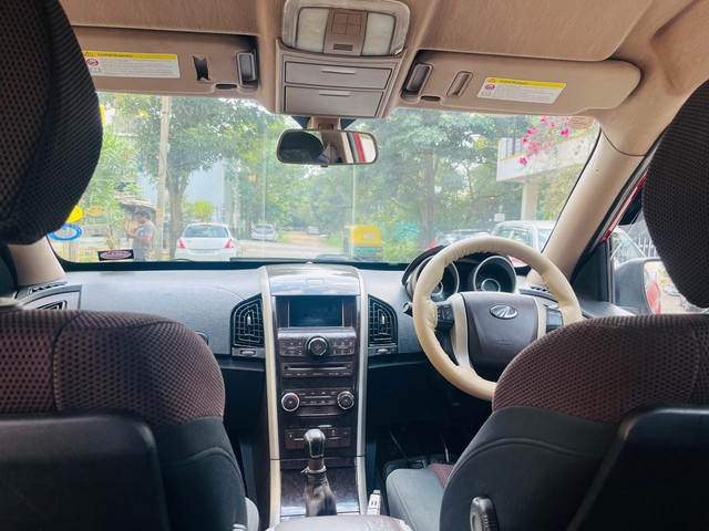 Second-hand 2012 Mahindra XUV500 W8 FWD for sale in Bangalore-3
