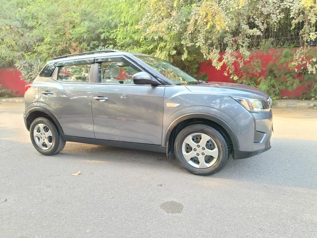 Second-hand 2021 Mahindra XUV300 W6 Diesel BSVI for sale in New Delhi-8