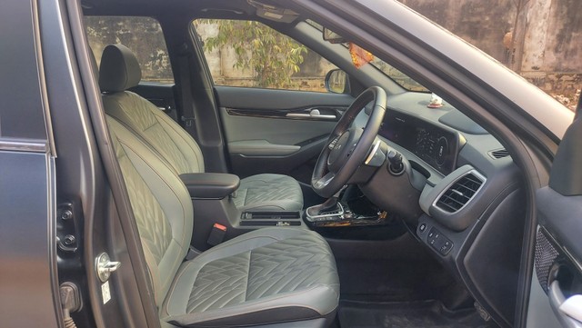 Kia Seltos X-Line Turbo DCT Second-hand 2024 Kia Seltos X-Line Turbo DCT for sale in Hyderabad-9