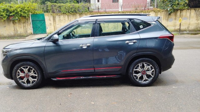 Second-hand 2022 Kia Seltos GTX Plus DCT for sale in New Delhi-4