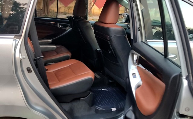 Second-hand 2022 Toyota Innova Crysta 2.7 ZX 7 STR AT for sale in New Delhi-7