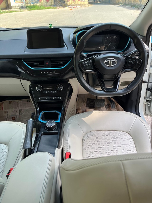 Second-hand 2022 Tata Nexon EV XZ Plus LUX for sale in New Delhi-17