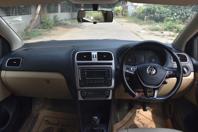 Second-hand 2015 Volkswagen Polo 1.2 MPI Highline for sale in Gurgaon-8