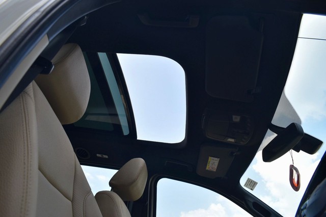 Second-hand 2016 Ford Endeavour 3.2 Titanium AT 4X4 for sale in Gurgaon-16