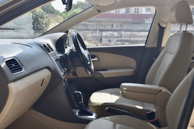 Second-hand 2015 Volkswagen Vento 1.2 TSI Highline AT for sale in Gurgaon-11
