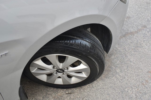 Second-hand 2015 Hyundai Verna 1.6 VTVT SX for sale in Gurgaon-8