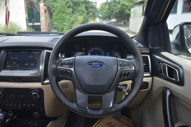 Second-hand 2016 Ford Endeavour 3.2 Titanium AT 4X4 for sale in Gurgaon-9