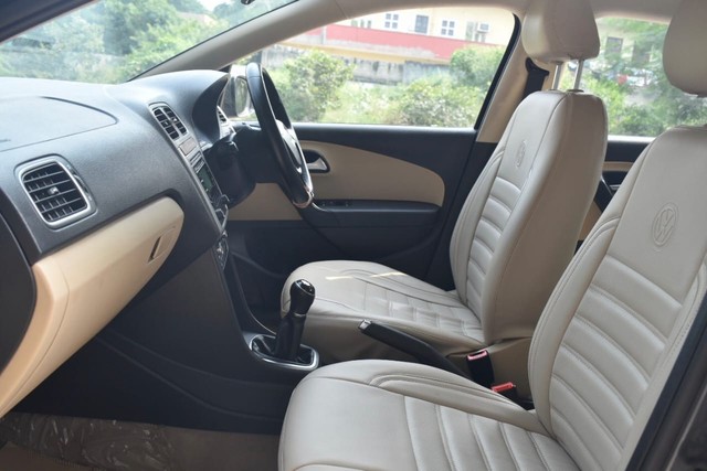 Second-hand 2015 Volkswagen Polo 1.2 MPI Highline for sale in Gurgaon-10