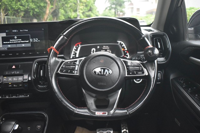 Second-hand 2020 Kia Sonet GTX Plus Turbo DCT DT for sale in Gurgaon-9