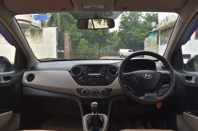 Hyundai Grand i10 Sportz Second-hand 2015 Hyundai Grand i10 Sportz for sale in Gurgaon-8