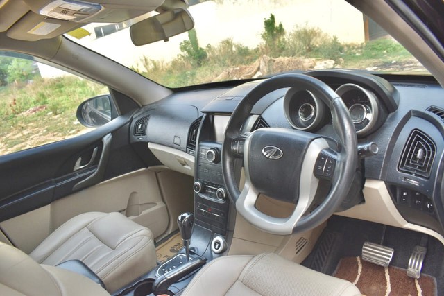 Mahindra XUV500 AT W10 1.99 mHawk Second-hand 2017 Mahindra XUV500 AT W10 1.99 mHawk for sale in Gurgaon-10