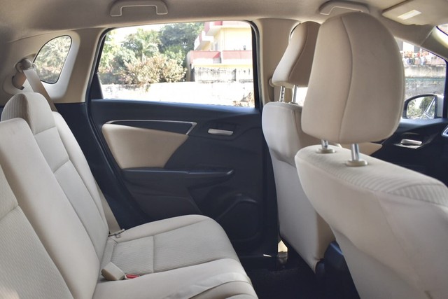 Second-hand 2018 Honda Jazz VX CVT for sale in Gurgaon-12