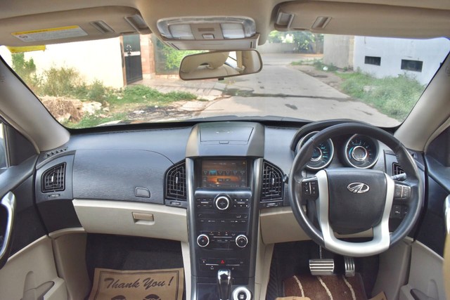 Second-hand 2017 Mahindra XUV500 AT W10 1.99 mHawk for sale in Gurgaon-9