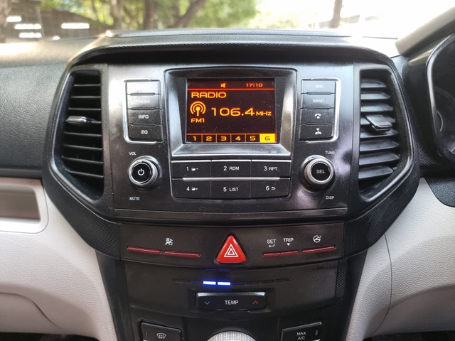 Second-hand 2022 Mahindra XUV300 W6 Sunroof BSVI for sale in Chennai-8