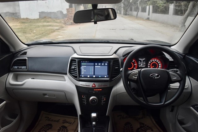 Second-hand 2019 Mahindra XUV300 W6 AMT Diesel BSIV for sale in Gurgaon-7