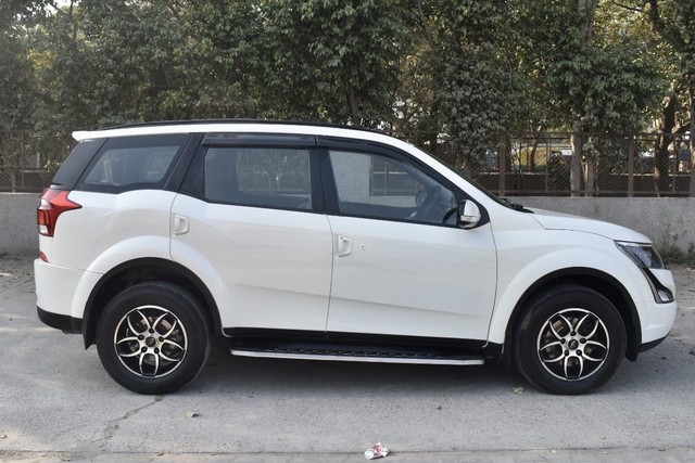 Second-hand 2019 Mahindra XUV500 W7 BSIV for sale in Gurgaon-3