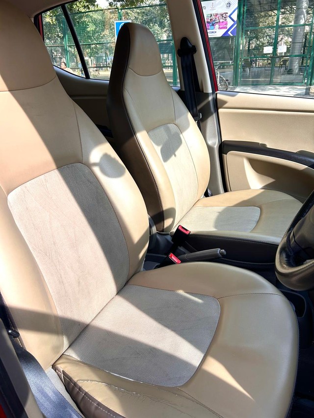 Second-hand 2013 Hyundai i10 Magna for sale in New Delhi-9