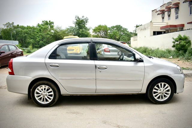 Second-hand 2017 Toyota Etios 1.5 VX for sale in Gurgaon-3