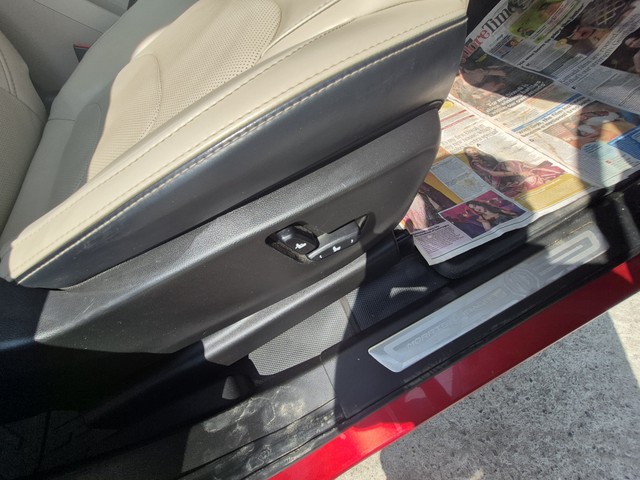 Second-hand 2021 MG Hector Hybrid Sharp MT for sale in Bangalore-11