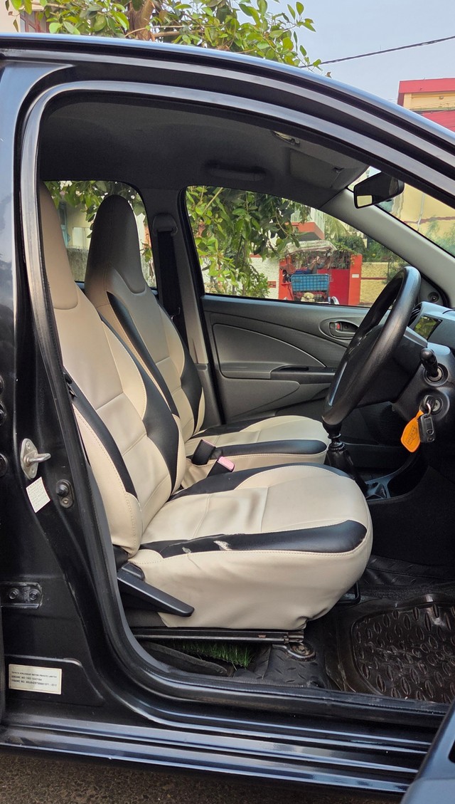 Toyota Etios GD Second-hand 2012 Toyota Etios GD for sale in Kolkata-7