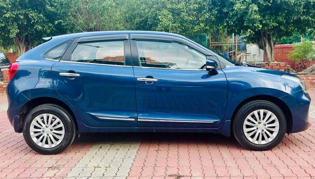 https://images10.gaadi.com/usedcar_image/SKQ1.210908.001/original/b59f8ecf-464e-4ca4-b848-1ead04c7aedf.jpg?imwidth=6401