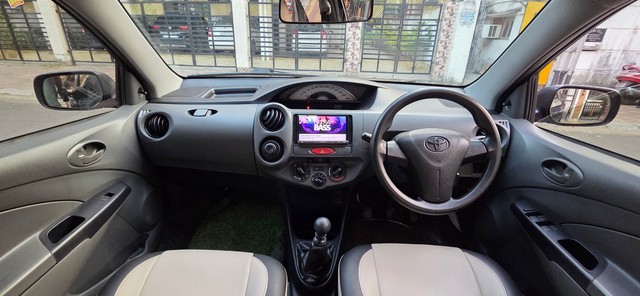 Toyota Etios GD Second-hand 2012 Toyota Etios GD for sale in Kolkata-10