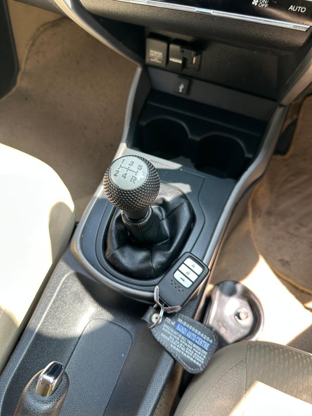 Second-hand 2018 Honda City i-VTEC V for sale in Chennai-8