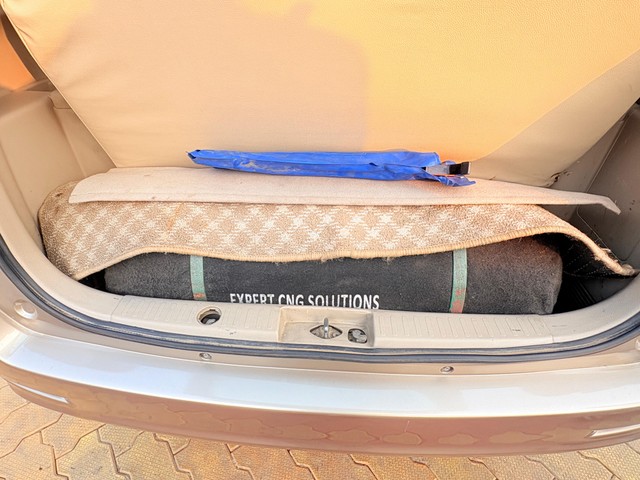 Second-hand 2013 Maruti Ertiga LXI CNG for sale in Gorakhpur-3