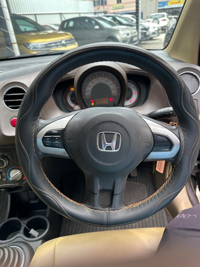 Second-hand 2013 Honda Brio S MT for sale in Chennai-5