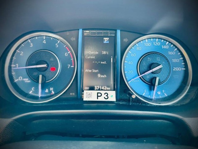 Second-hand 2023 Toyota Fortuner 4X2 AT for sale in New Delhi-7