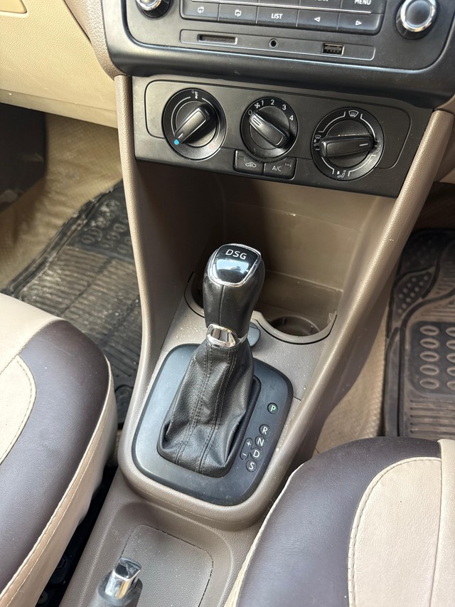 Second-hand 2015 Skoda Rapid 1.6 MPI AT Ambition Plus for sale in Chennai-3