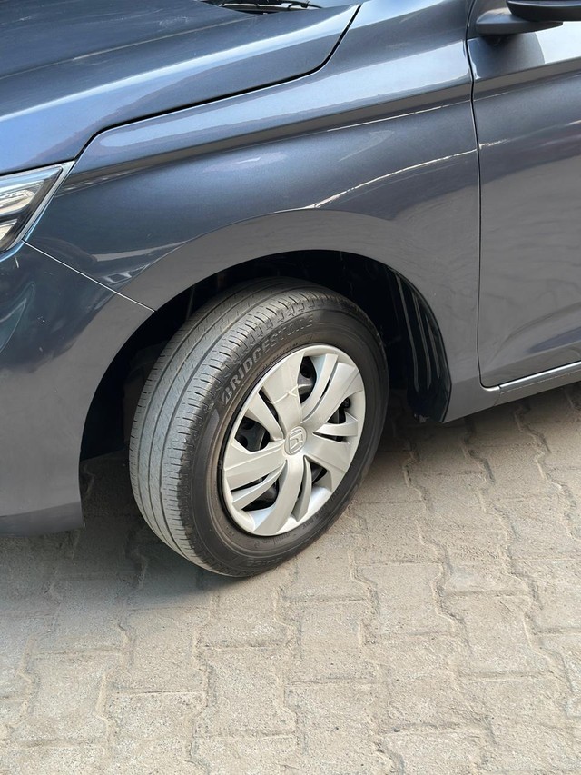 Second-hand 2021 Honda Amaze S Petrol for sale in Chennai-4