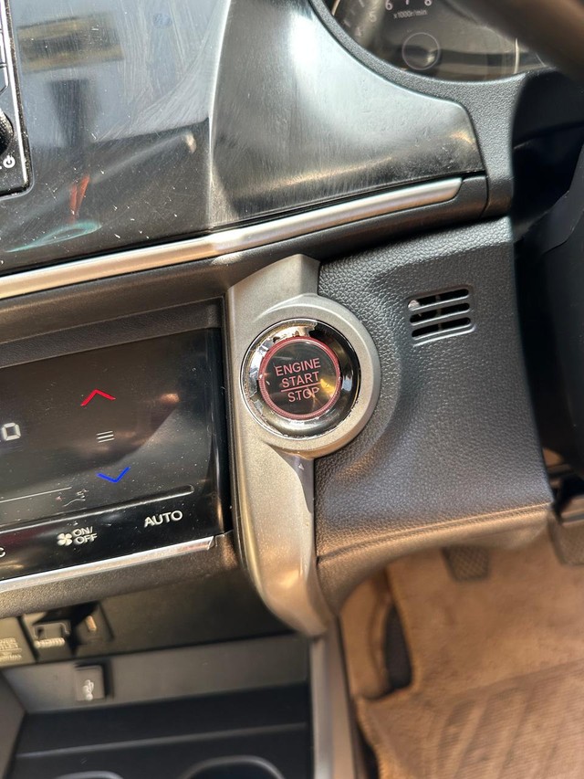 Second-hand 2018 Honda City i-VTEC V for sale in Chennai-9