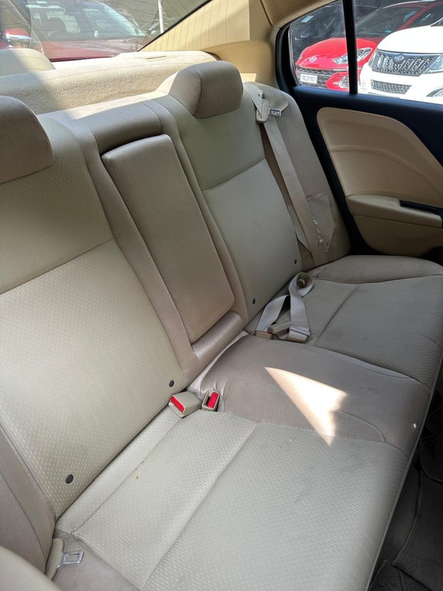 Second-hand 2018 Honda City i-VTEC V for sale in Chennai-6