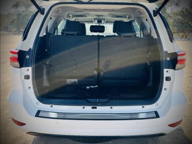 Second-hand 2023 Toyota Fortuner 4X2 AT for sale in New Delhi-4