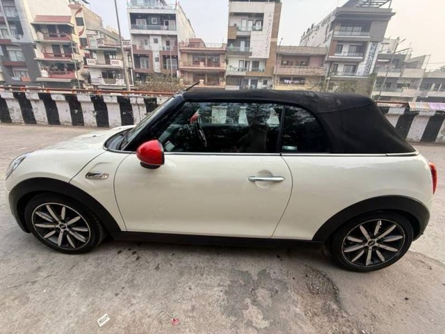 Mini Cooper Convertible S Second-hand 2017 Mini Cooper Convertible S for sale in New Delhi-6