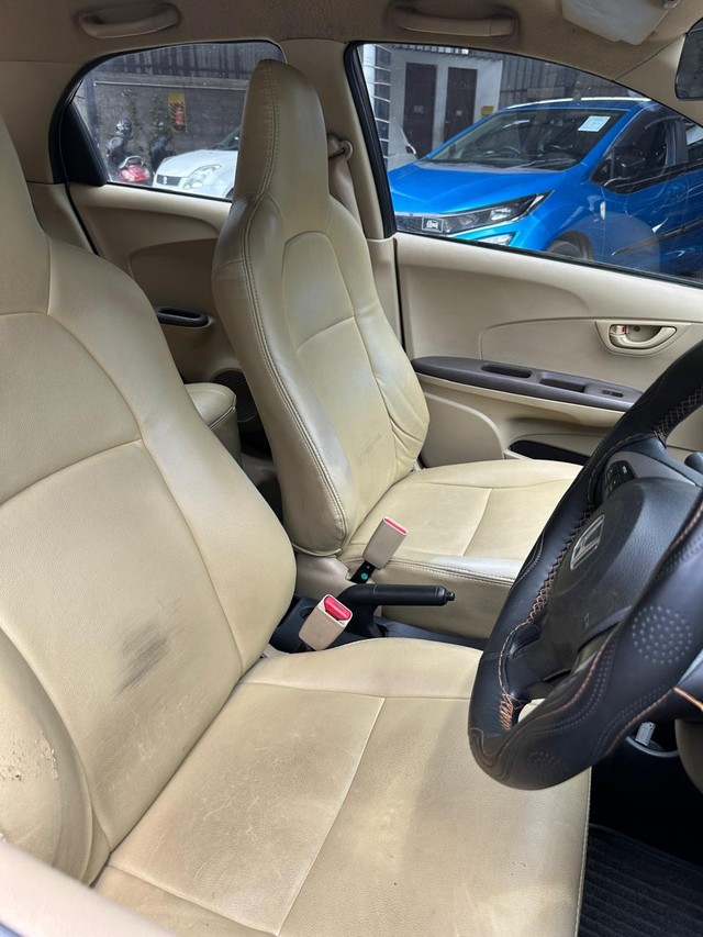 Second-hand 2013 Honda Brio S MT for sale in Chennai-7