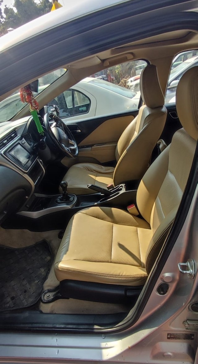 Second-hand 2017 Honda City i DTec E for sale in Lucknow-6